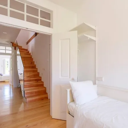 Rooftop Terrace Apart With View 4 Bedrooms, 4 Bathrooms And Ac Lisboa